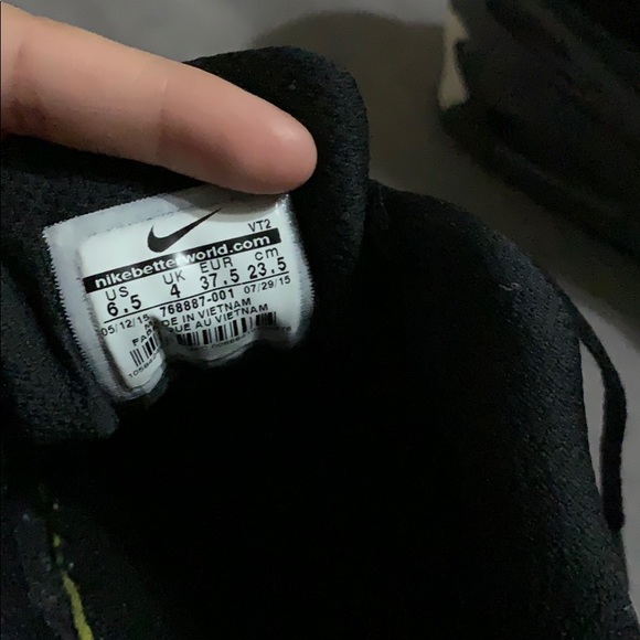 Black/Grey Nike Air Max - Picture 3 of 4